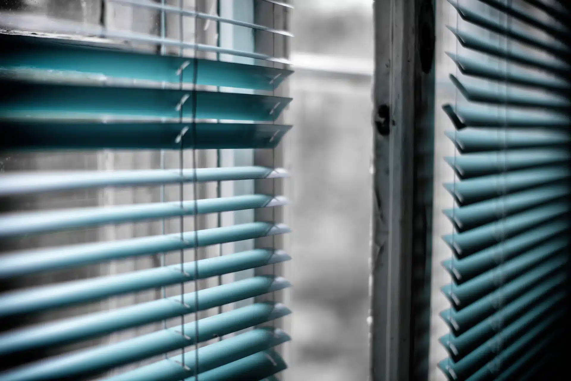 Rayblinds denny-muller-McLN5LPWevQ-unsplash_1920x Aluminum Blinds